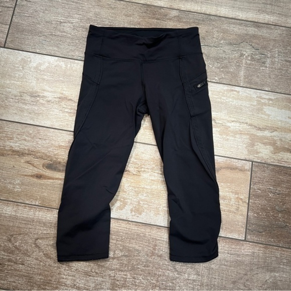 Lululemon Athletica | Black Crop Leggings Size 4